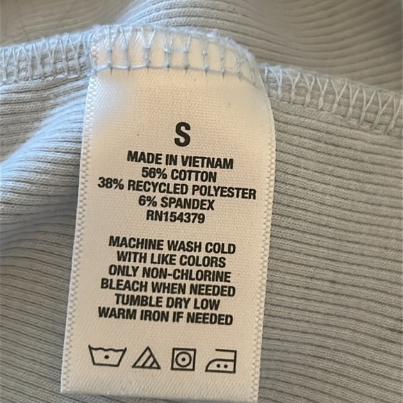 Flowered crop top - Picture 9 of 11